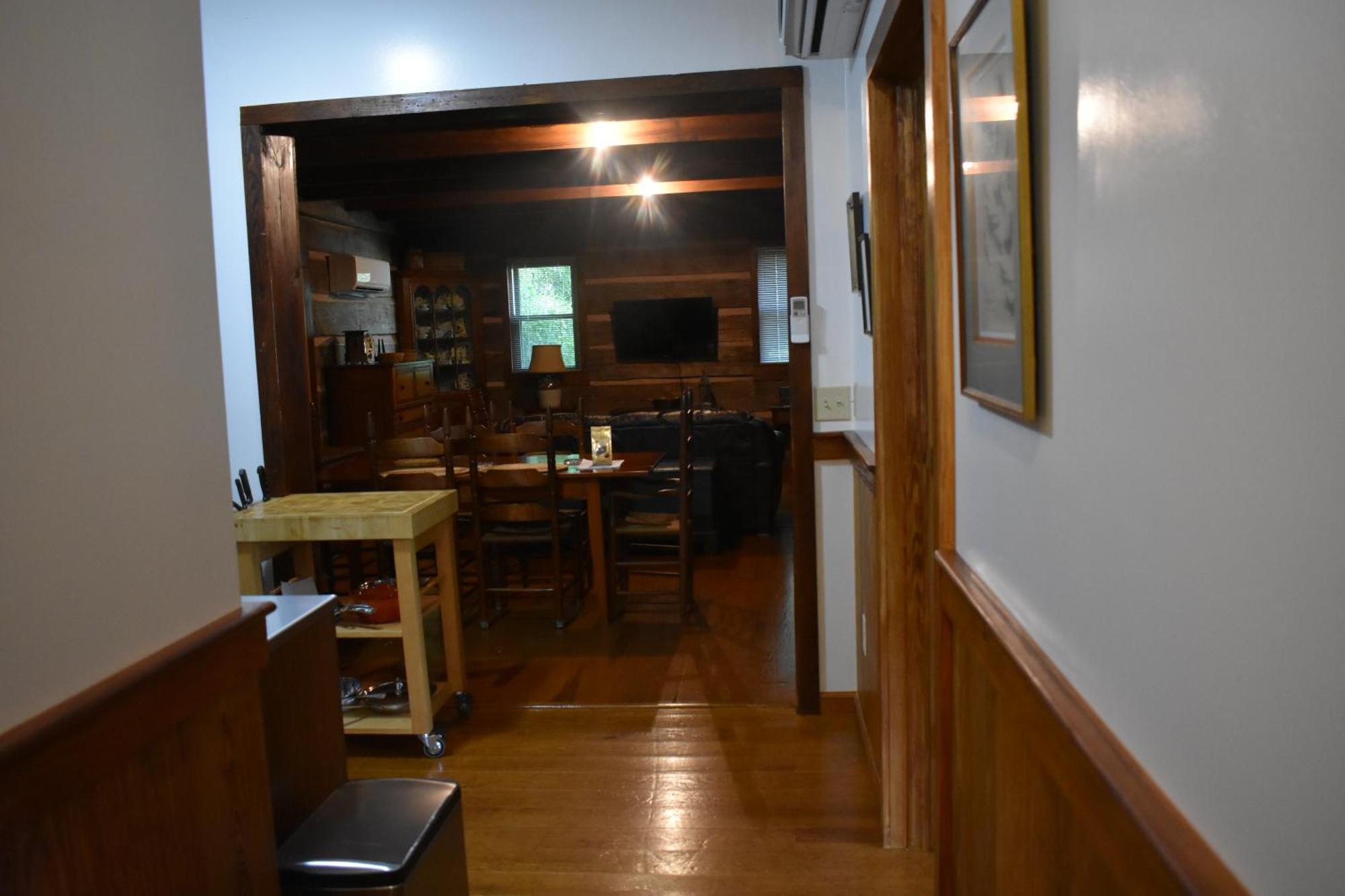 Restored1850S Log Cabin, With Gazebo And Gardens! 1 Mile To Downtown Weaverville Exterior foto